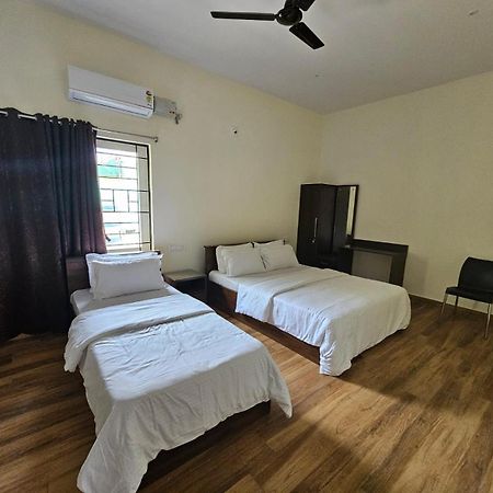 Bed and Breakfast The Nest à Bhubaneswar Extérieur photo