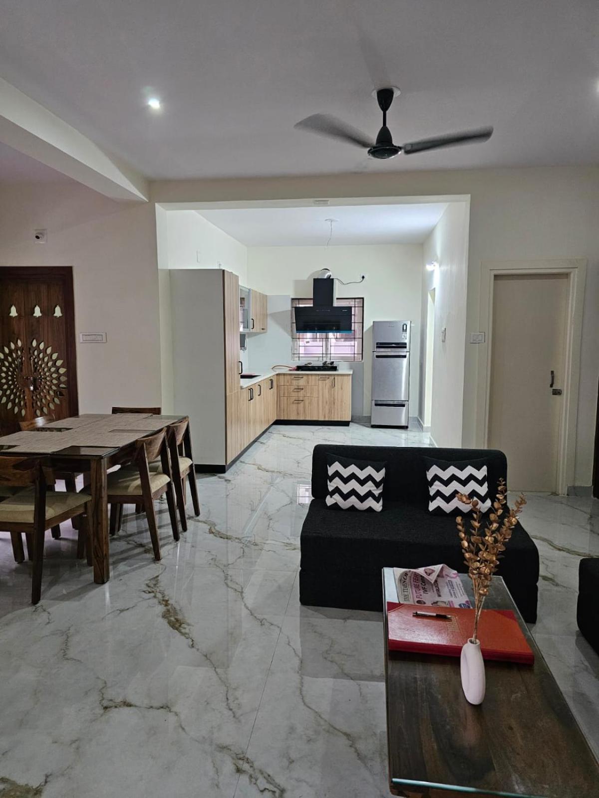 Bed and Breakfast The Nest à Bhubaneswar Extérieur photo