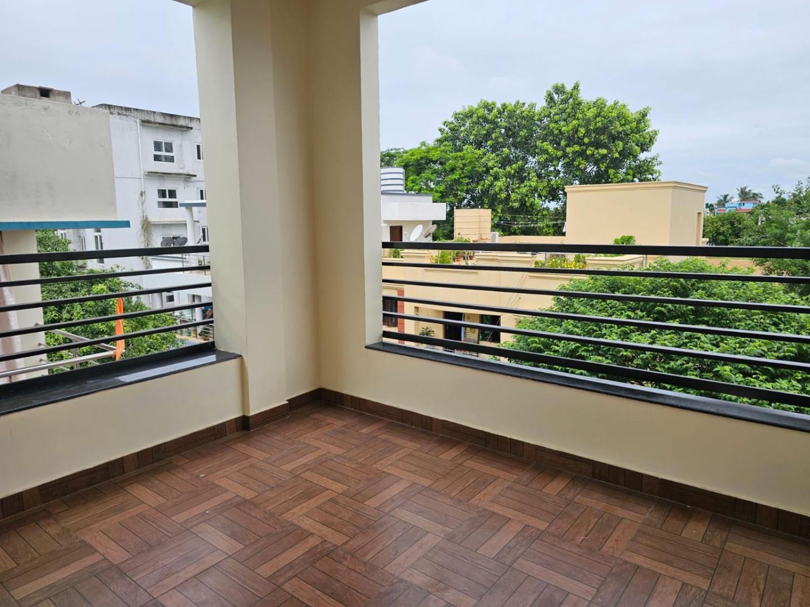 Bed and Breakfast The Nest à Bhubaneswar Extérieur photo