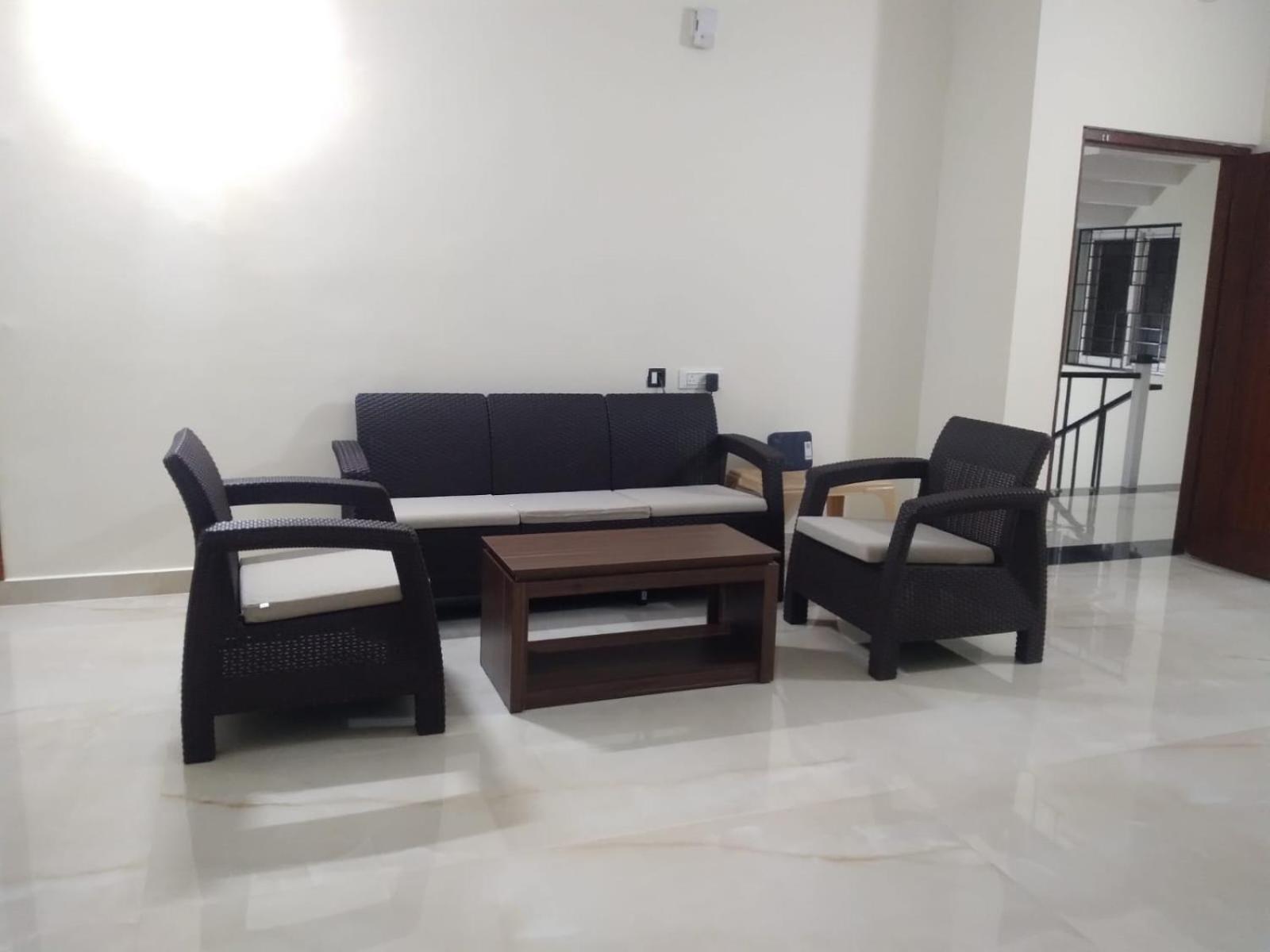 Bed and Breakfast The Nest à Bhubaneswar Extérieur photo